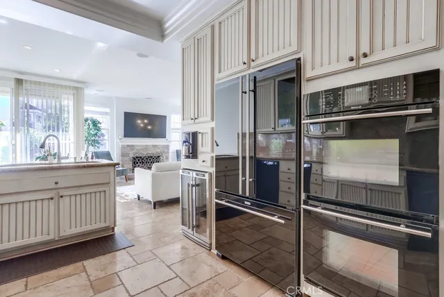 $5,800 | 6172 Eaglecrest Drive, Huntington Beach, CA 92648