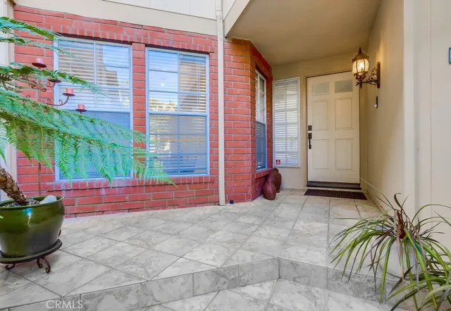 $5,800 | 6172 Eaglecrest Drive, Huntington Beach, CA 92648