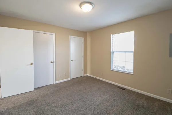 $905 | 363 Peabody Drive, Unit 2, Clarksville, TN 37042