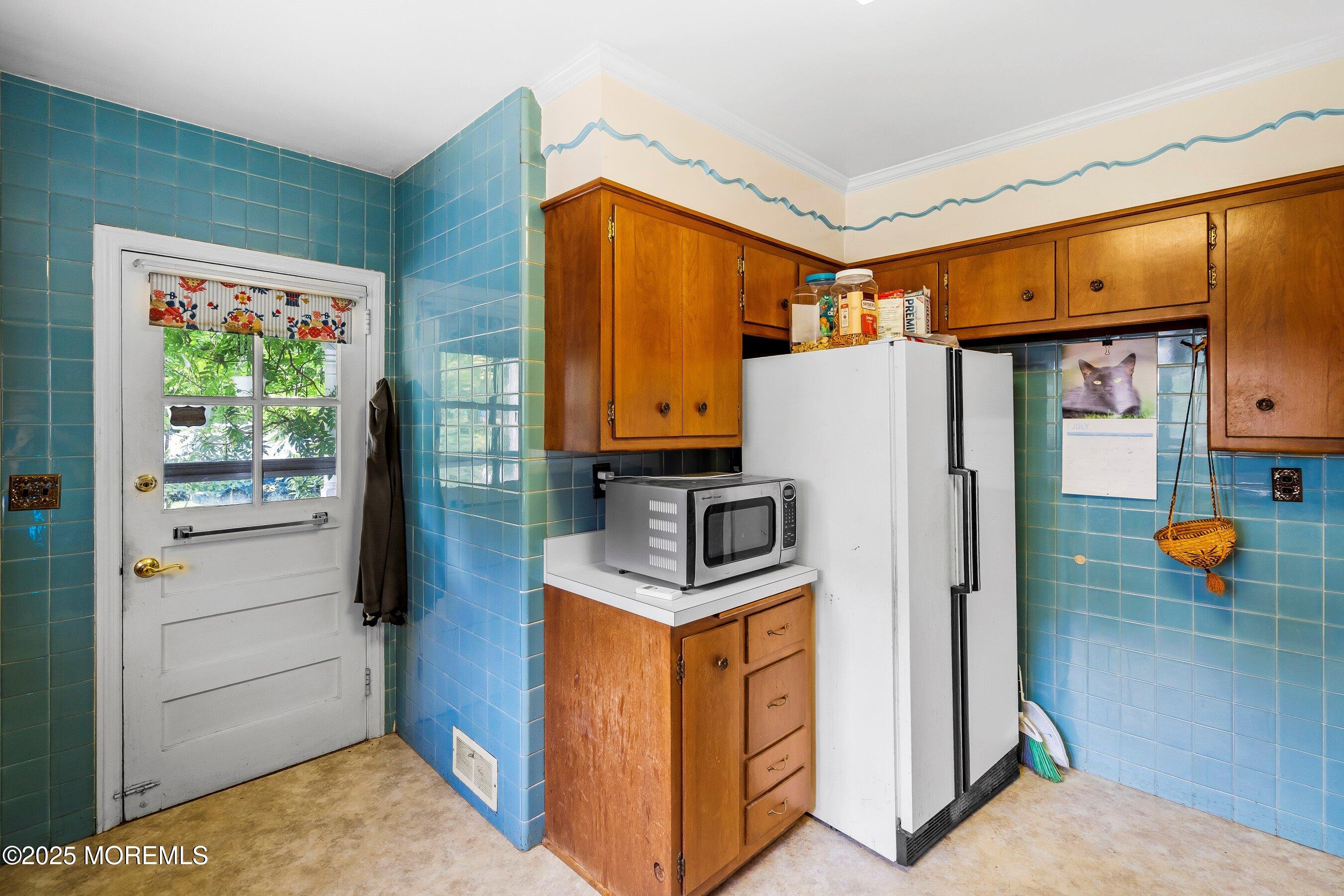 47 Court Street Freehold, NJ 07728 - Photo 12 of 31 Kitchen