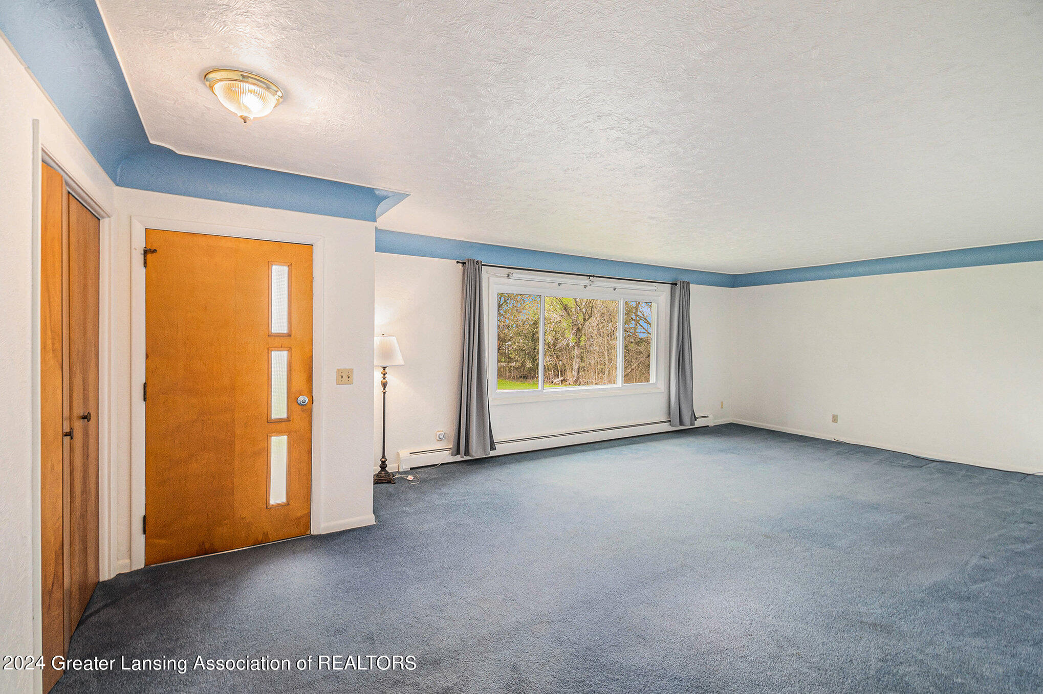 2241 South Aurelius Road Mason, MI 48854 - Photo 4 of 27 005_ndp2184