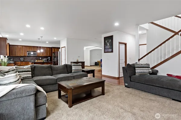 $699,000 | 1515 Daffodil Avenue Northeast, Orting, WA 98360