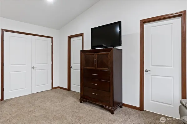 $699,000 | 1515 Daffodil Avenue Northeast, Orting, WA 98360