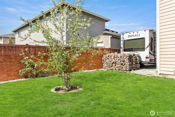 $699,000 | 1515 Daffodil Avenue Northeast, Orting, WA 98360