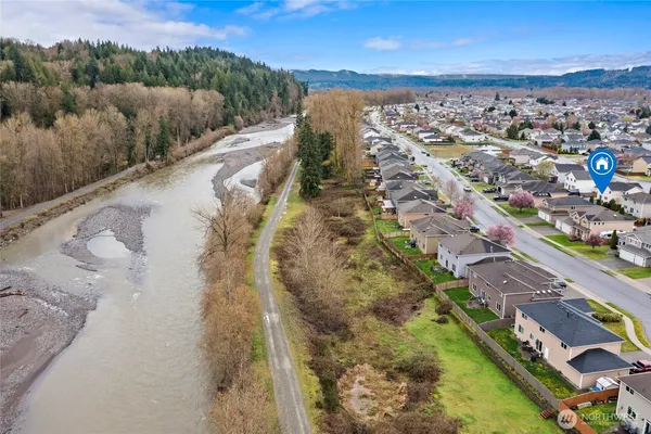 $699,000 | 1515 Daffodil Avenue Northeast, Orting, WA 98360