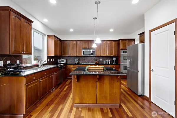 $699,000 | 1515 Daffodil Avenue Northeast, Orting, WA 98360