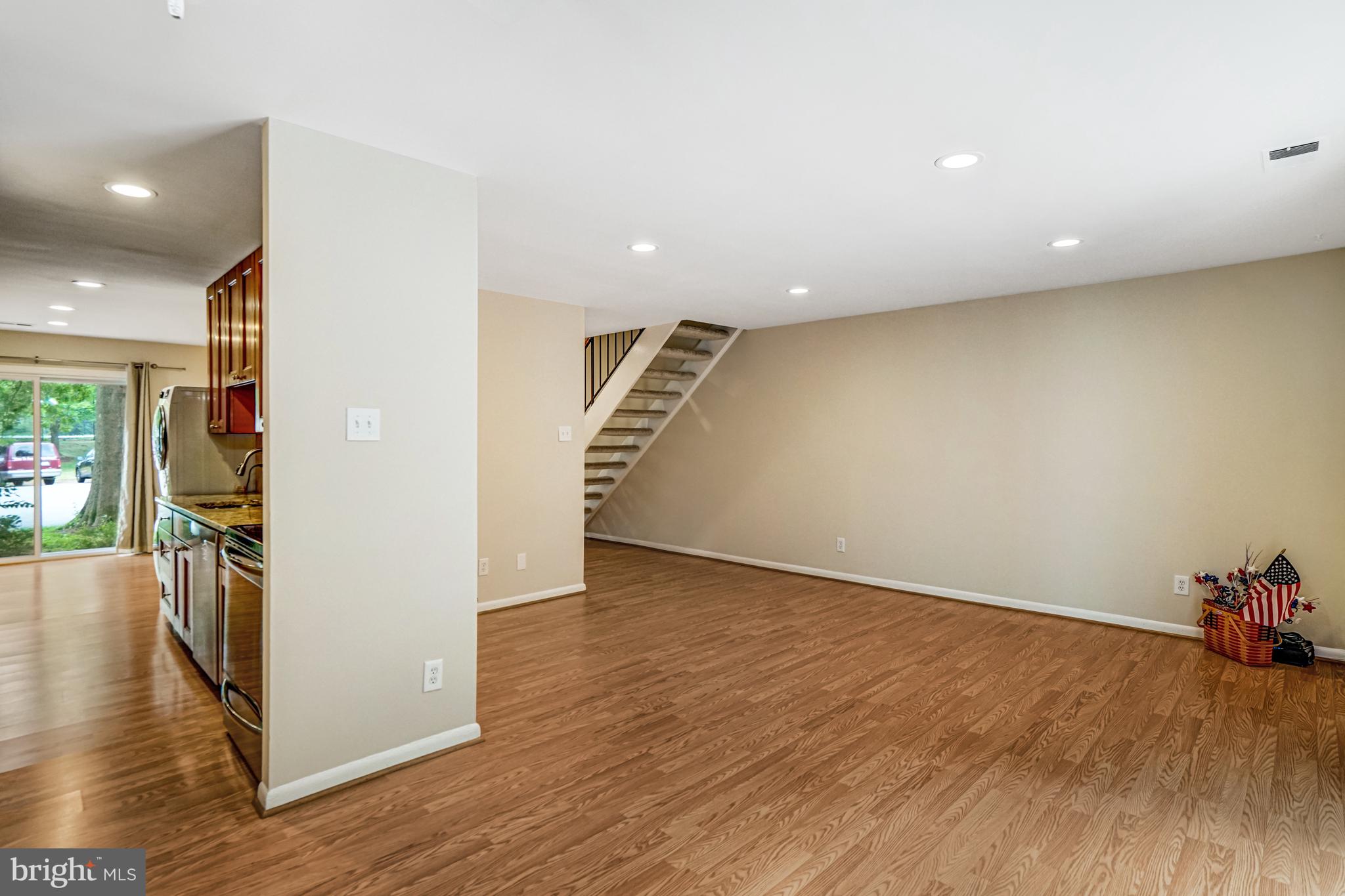 6435 Rockshire Street Alexandria, VA 22315 - Photo 18 of 52 Gallery Image 18