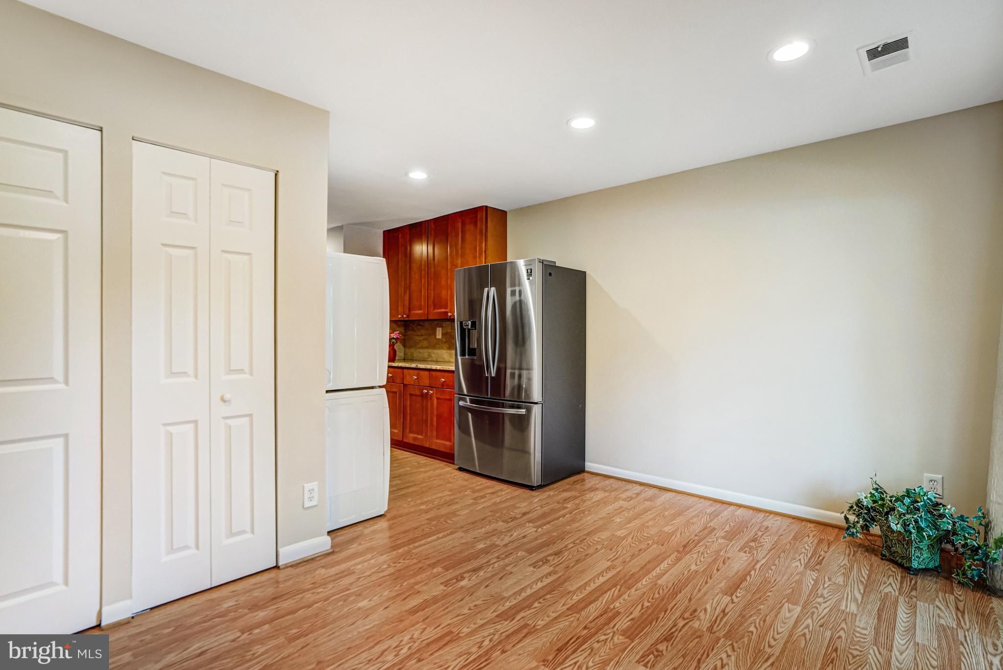 6435 Rockshire Street Alexandria, VA 22315 - Photo 9 of 52 Lots of Closet and Pantry Space