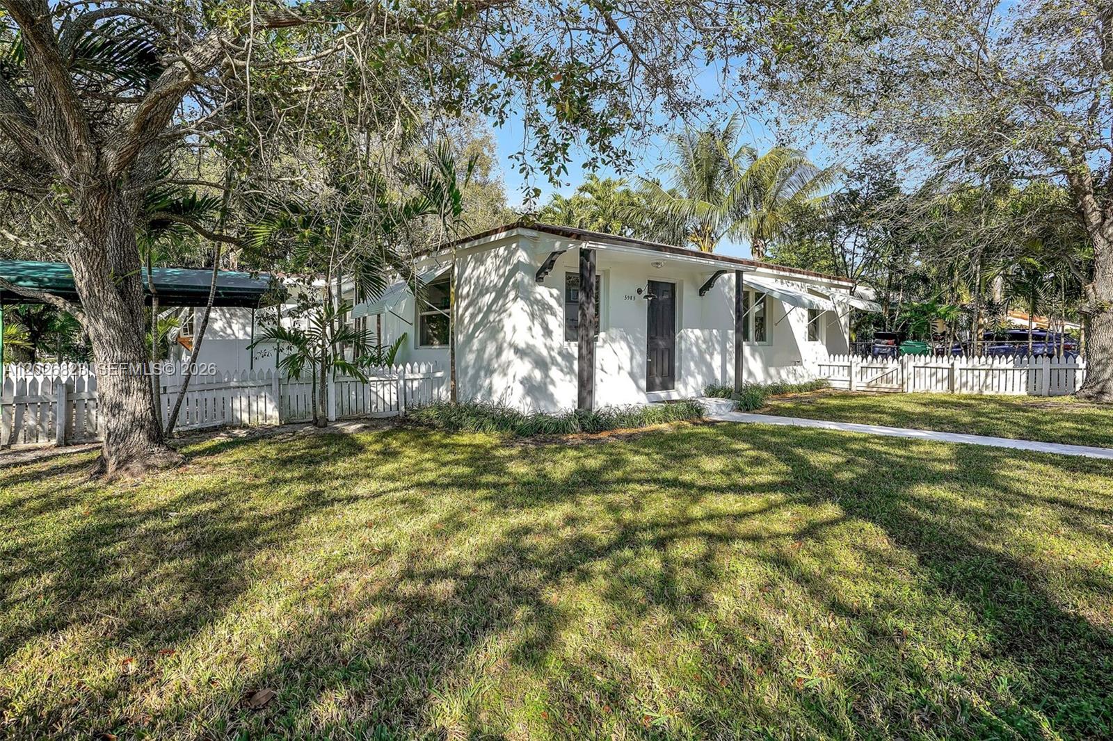 5985 Southwest 41st Street, Unit FRONT Miami, FL 33155 - Photo 1 of 19