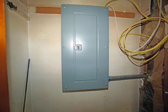 $149,900 | 26920 97th Street, Salem Lakes, WI 53179