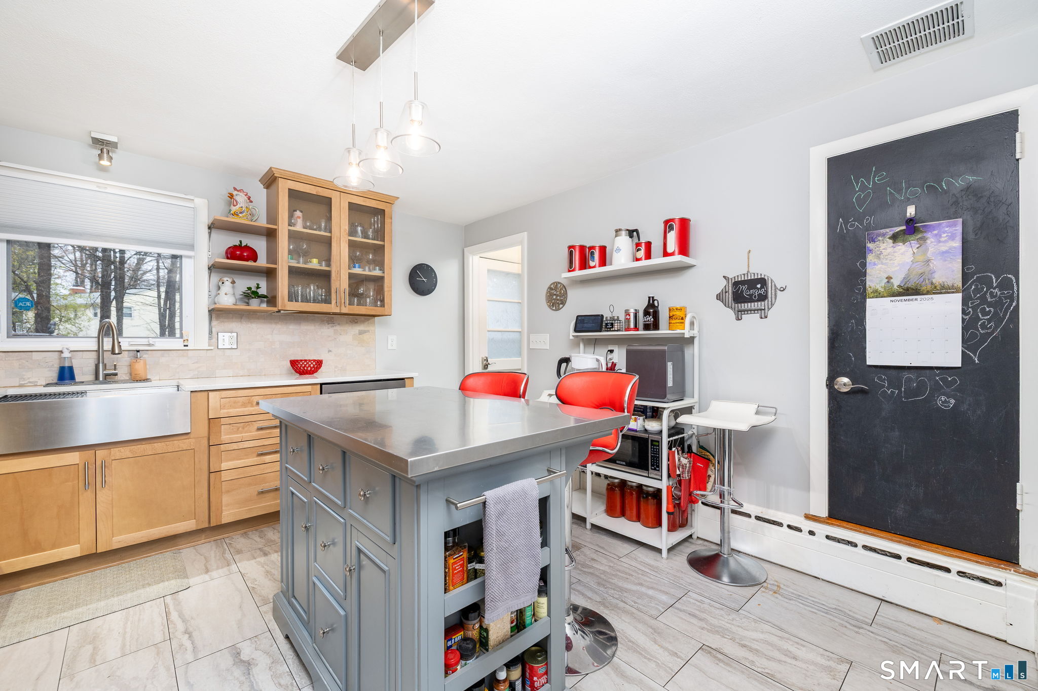 14 Haynes Road West Hartford, CT 06117 - Photo 9 of 25