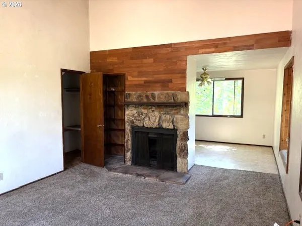 $465,000 | 616 South 71st Street, Springfield, OR 97478