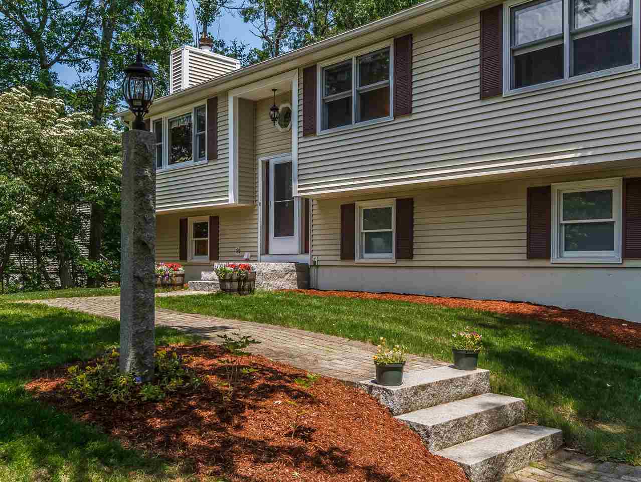 17 Garvin Road Derry, NH 03038 - Photo 4 of 40