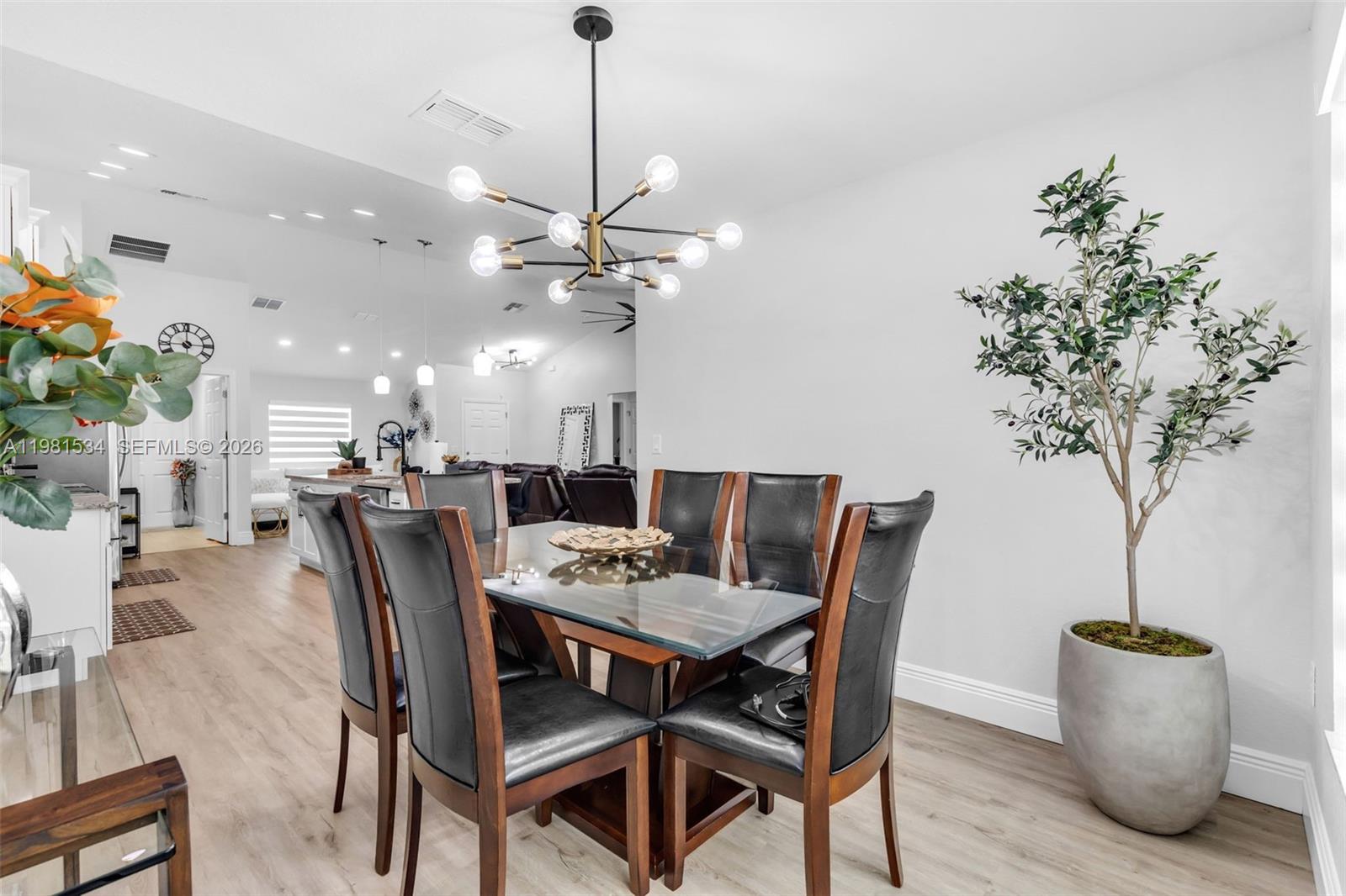 13822 Southwest 61st Place Road Ocala, FL 34481 - Photo 11 of 52 Gallery Image 11
