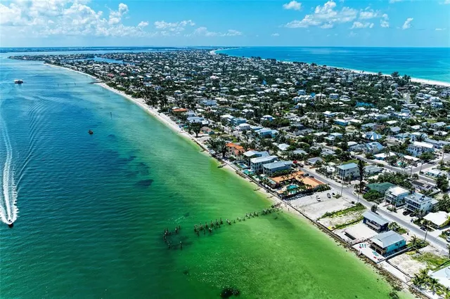 $3,990,000 | 893 North Shore Drive, Anna Maria, FL 34216