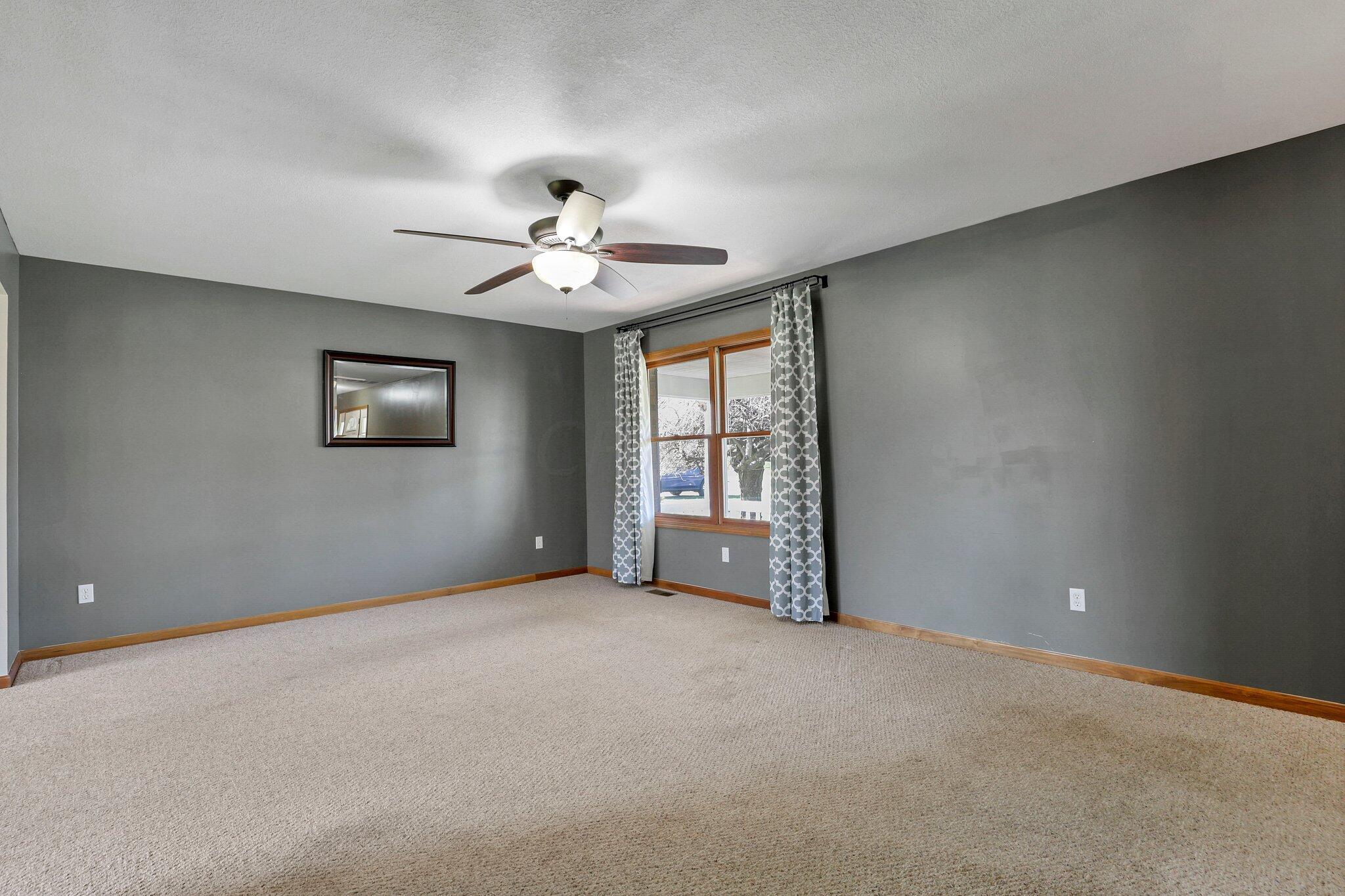 1300 Deer Run Road Newark, OH 43055 - Photo 10 of 70 4-web-or-mls-0N4A1088
