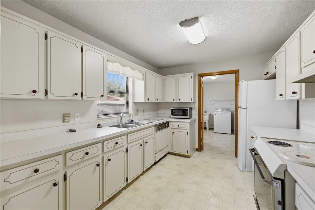 3051 Southwest 98th Street Road Ocala, FL 34476 - Photo 18 of 31