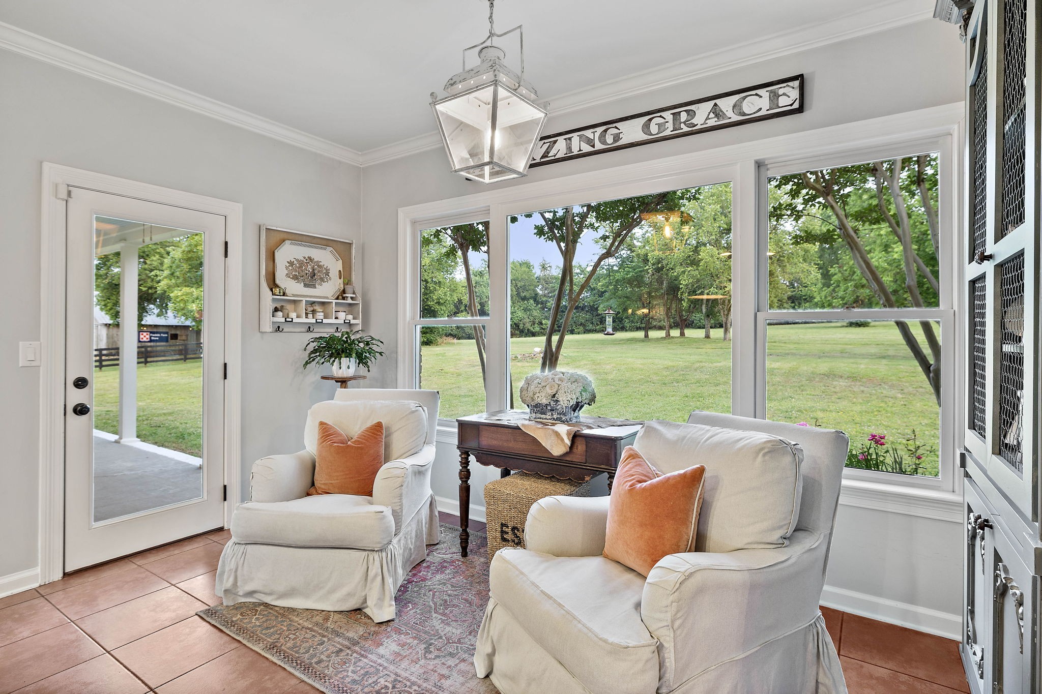 1003 Natchez Road Franklin, TN 37069 - Photo 18 of 53 breakfast nook/ sitting room in kitchen