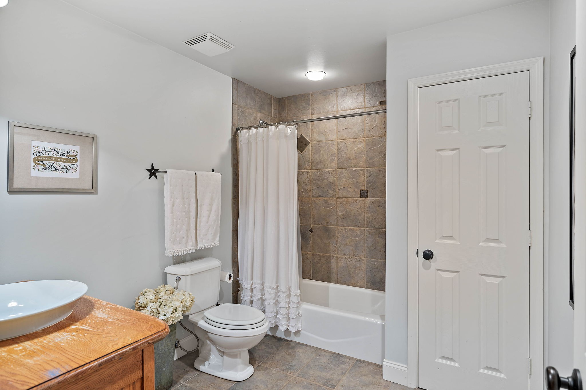 1003 Natchez Road Franklin, TN 37069 - Photo 32 of 53 upstairs bathroom off of bonus