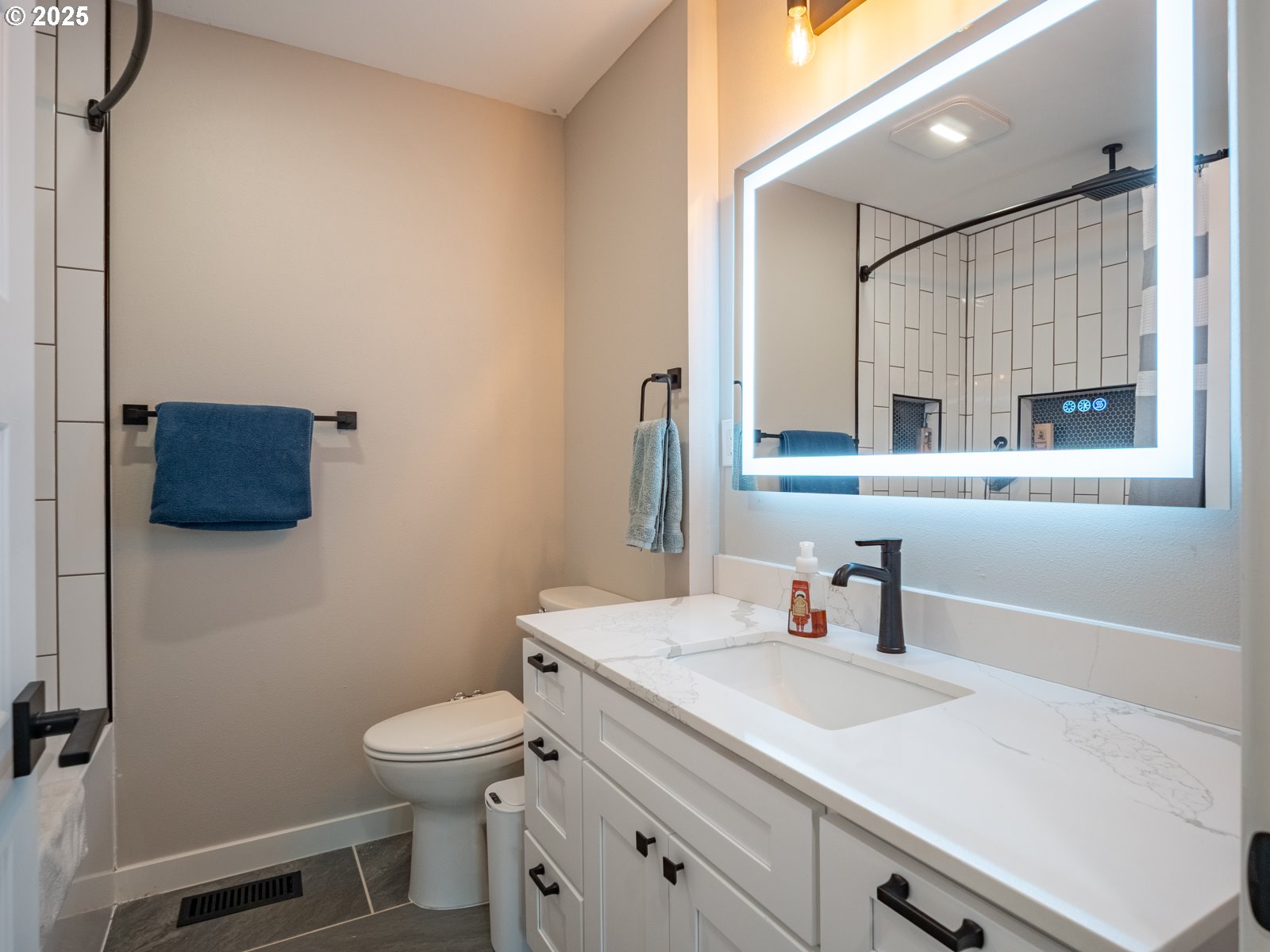 15981 South Neibur Road Oregon City, OR 97045 - Photo 19 of 39 Gallery Image 19