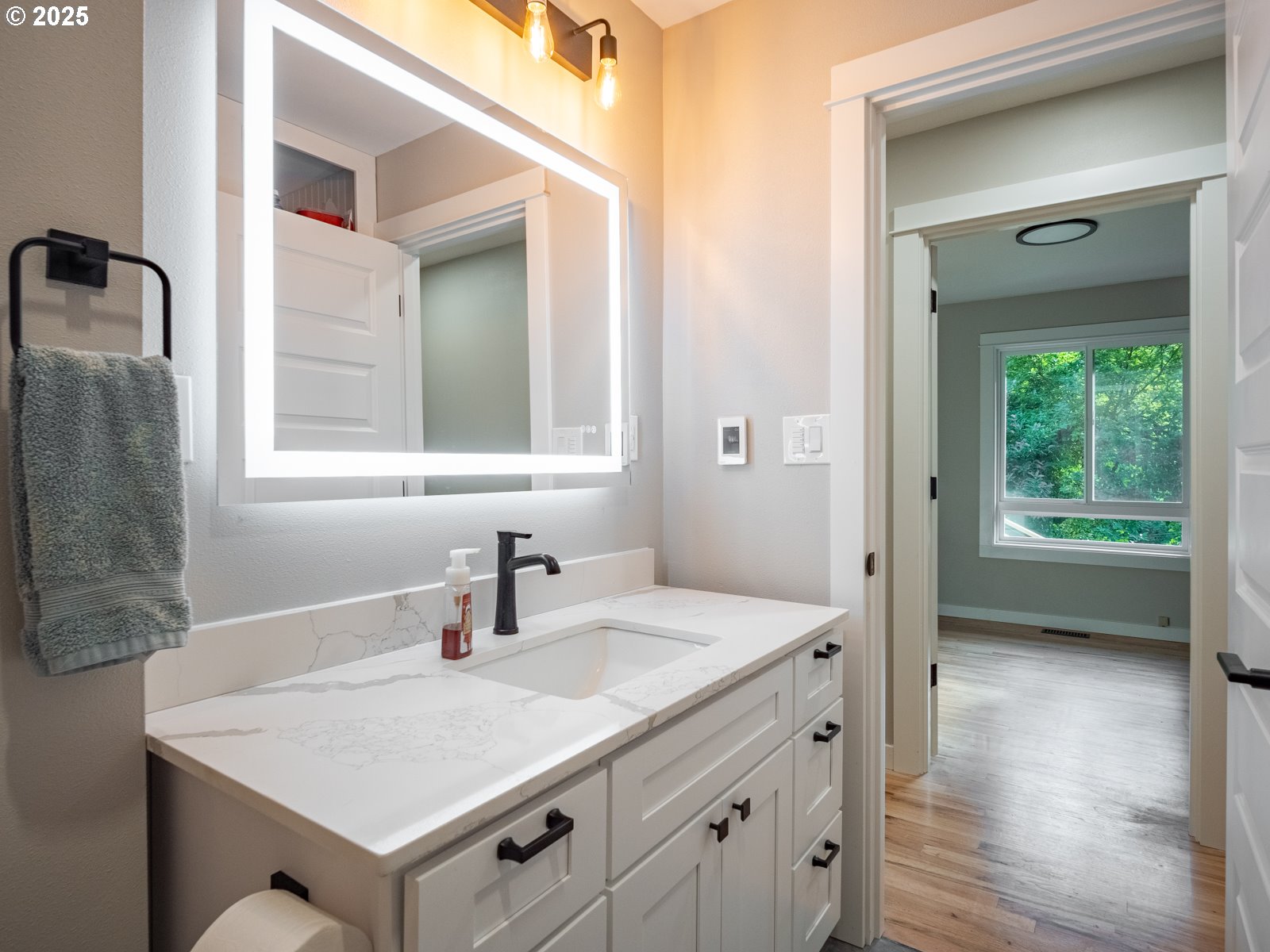 15981 South Neibur Road Oregon City, OR 97045 - Photo 21 of 39 Gallery Image 21