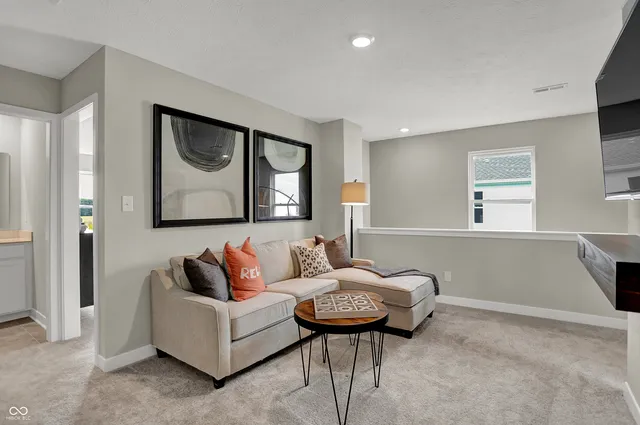 $364,995 | 819 Norfolk Lane, Greenwood, IN 46143