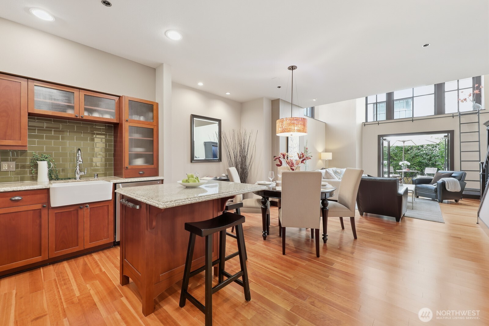 201 Galer Street, Unit 102 Seattle, WA 98109 - Photo 1 of 20