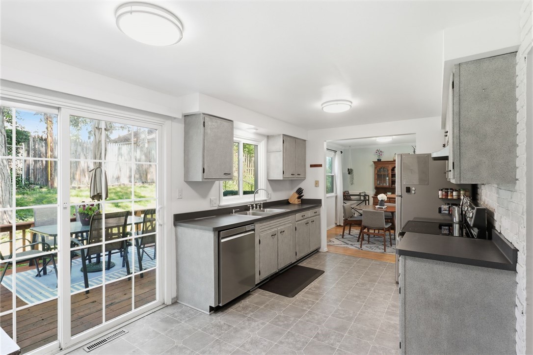 77 Drexmore Road Rochester, NY 14610 - Photo 11 of 27 Kitchen