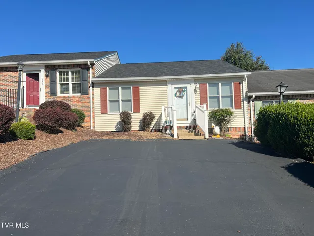 $175,000 | 945 Maiden Street, Abingdon, VA 24210