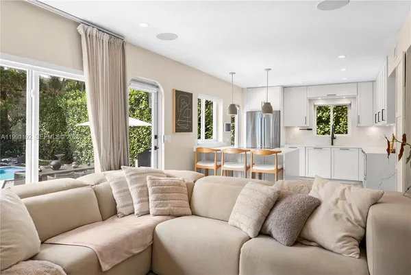$1,800,000 | 354 Northeast 91st Street, Miami Shores, FL 33138