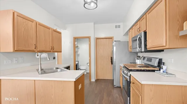 $270,000 | 4013 Oak Tree Lane, Plainfield, IL 60586