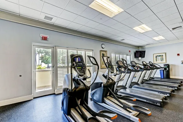 $775,000 | 2640 Lake Shore Drive, Unit 1710, Riviera Beach, FL 33404