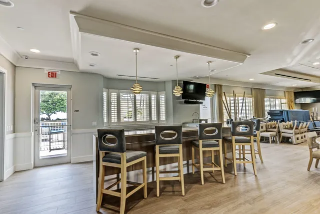 $775,000 | 2640 Lake Shore Drive, Unit 1710, Riviera Beach, FL 33404