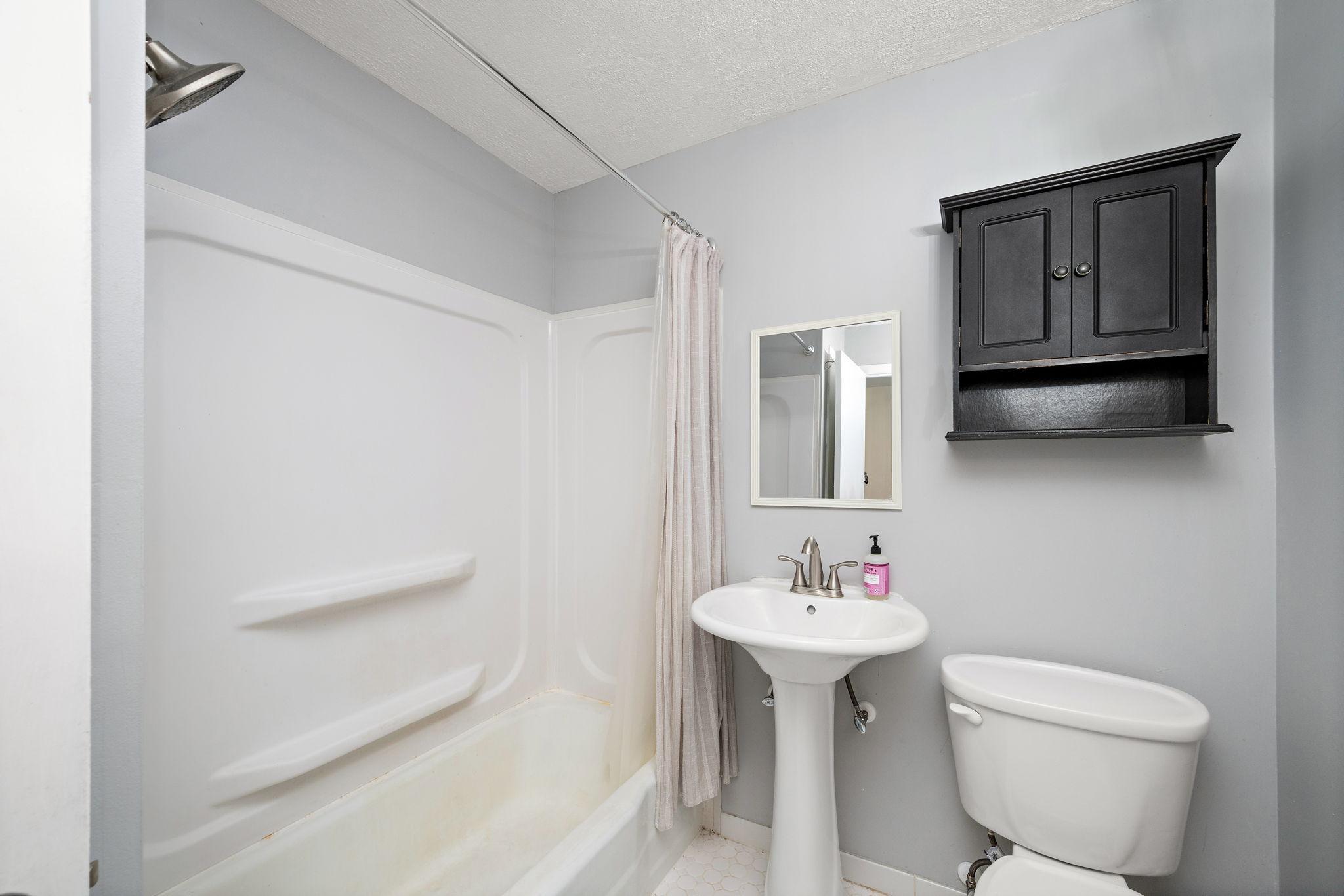 3446 Pleasant Avenue, Unit 2 Minneapolis, MN 55408 - Photo 15 of 19