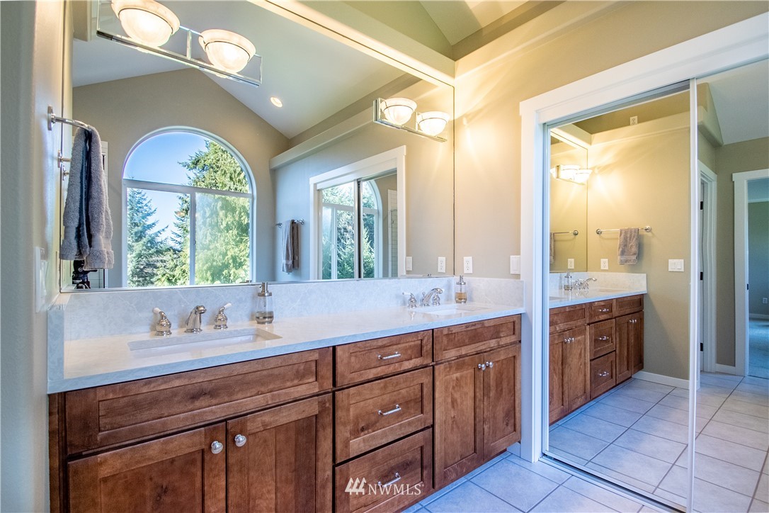 8535 Southeast Willock Road Olalla, WA 98359 - Photo 19 of 33 Gallery Image 19