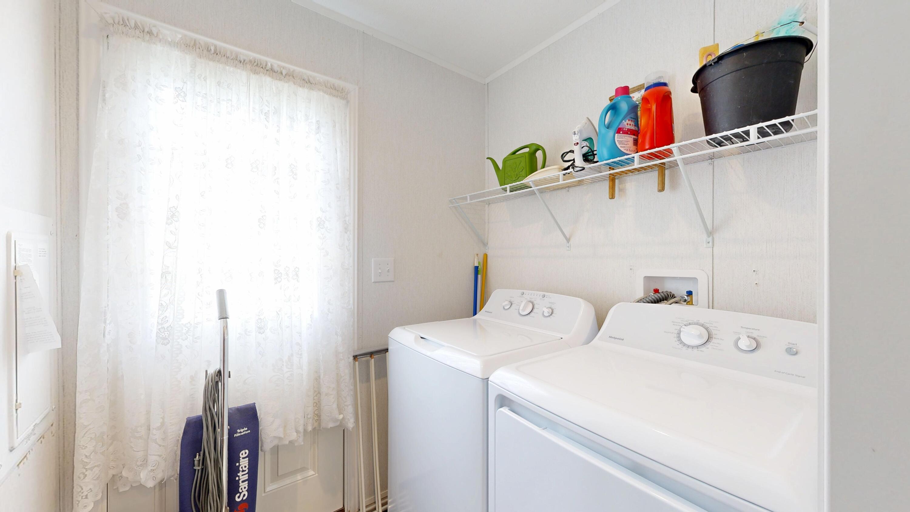 4 Sheldon Place Lewiston, ME 04240 - Photo 15 of 31 Laundry