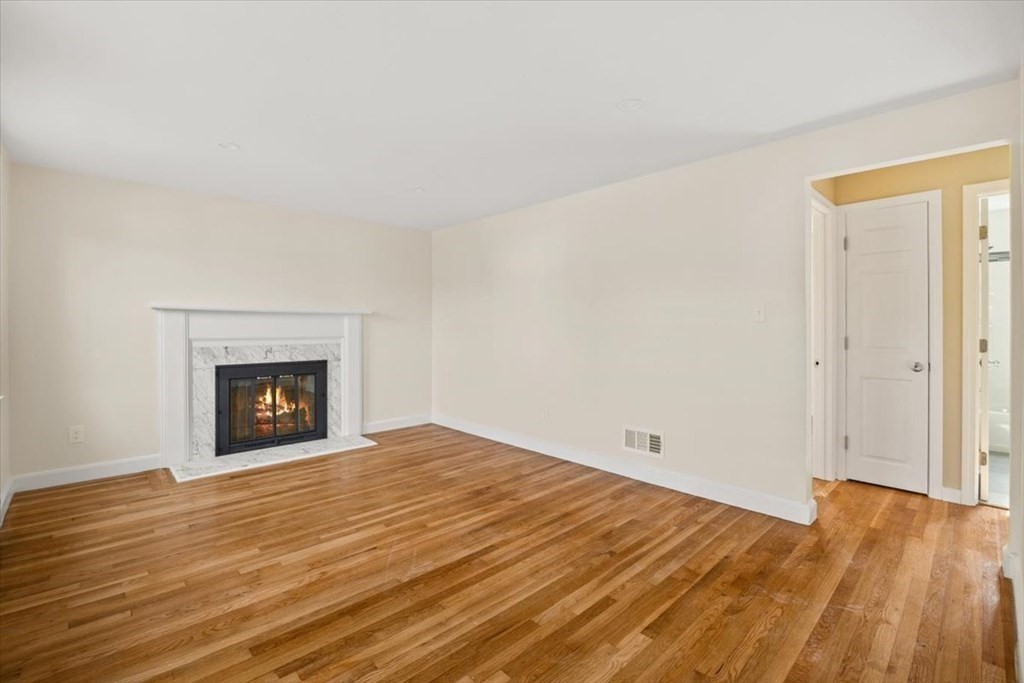4 Devine Road Randolph, MA 02368 - Photo 6 of 24 Gallery Image 6