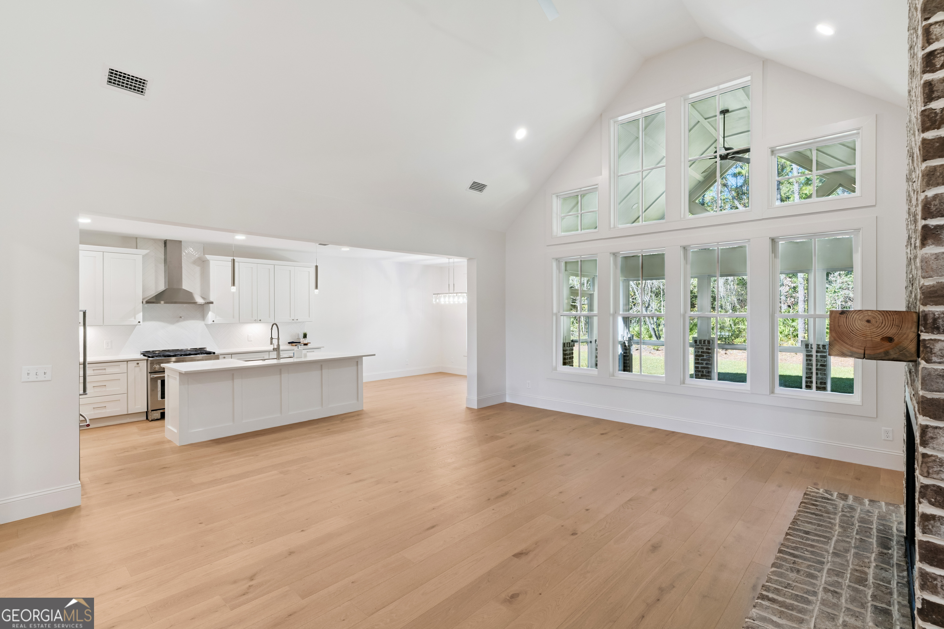 112 Clubhouse Circle St. Marys, GA 31558 - Photo 15 of 57