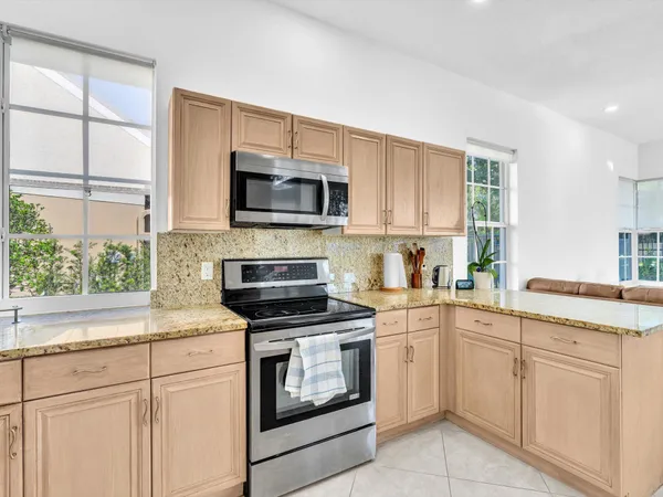 $7,800 | 3715 Starboard Avenue, Cooper City, FL 33026