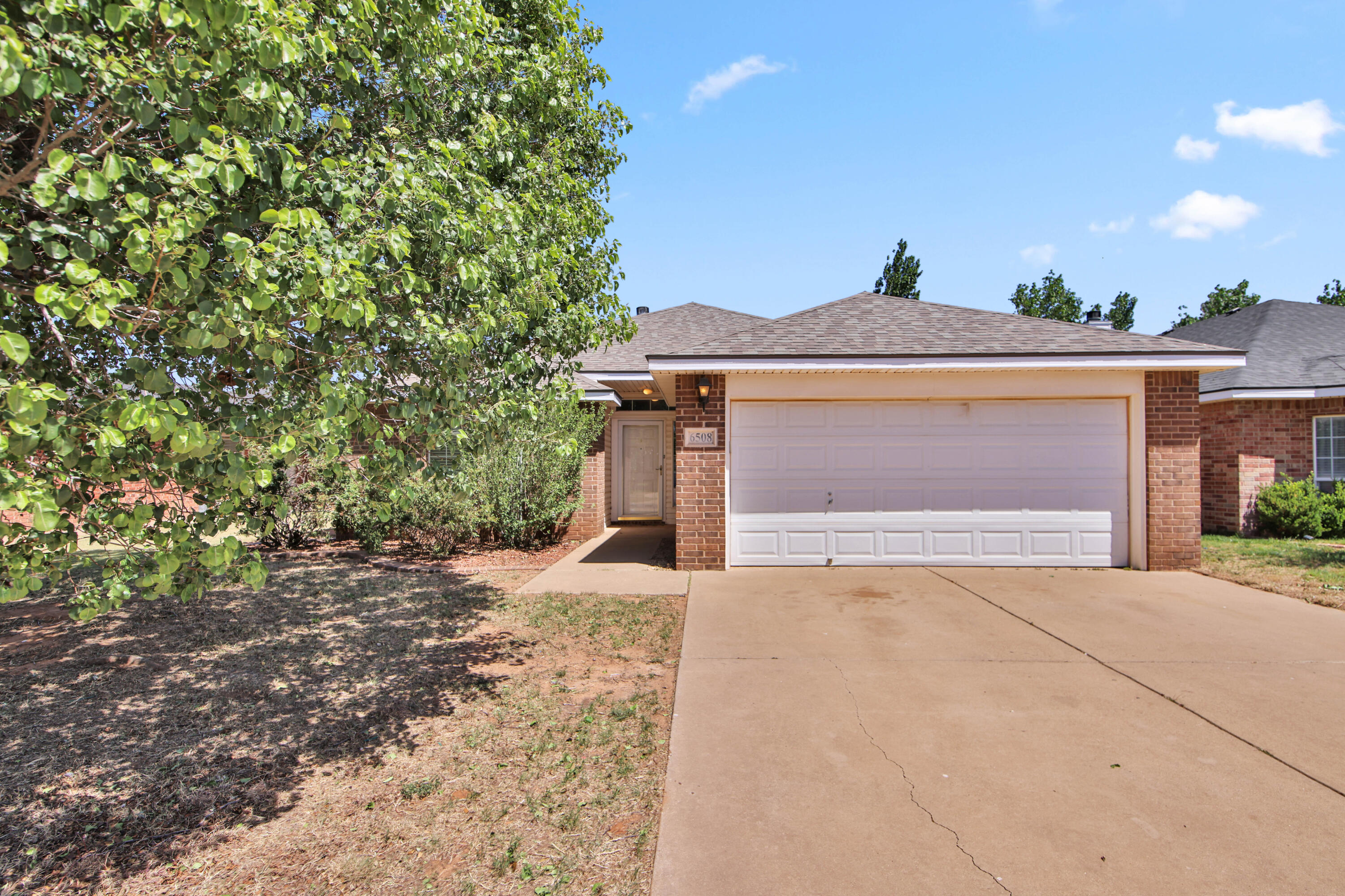6508 86th Street Lubbock, TX 79424 - Photo 2 of 32 IMG_4369