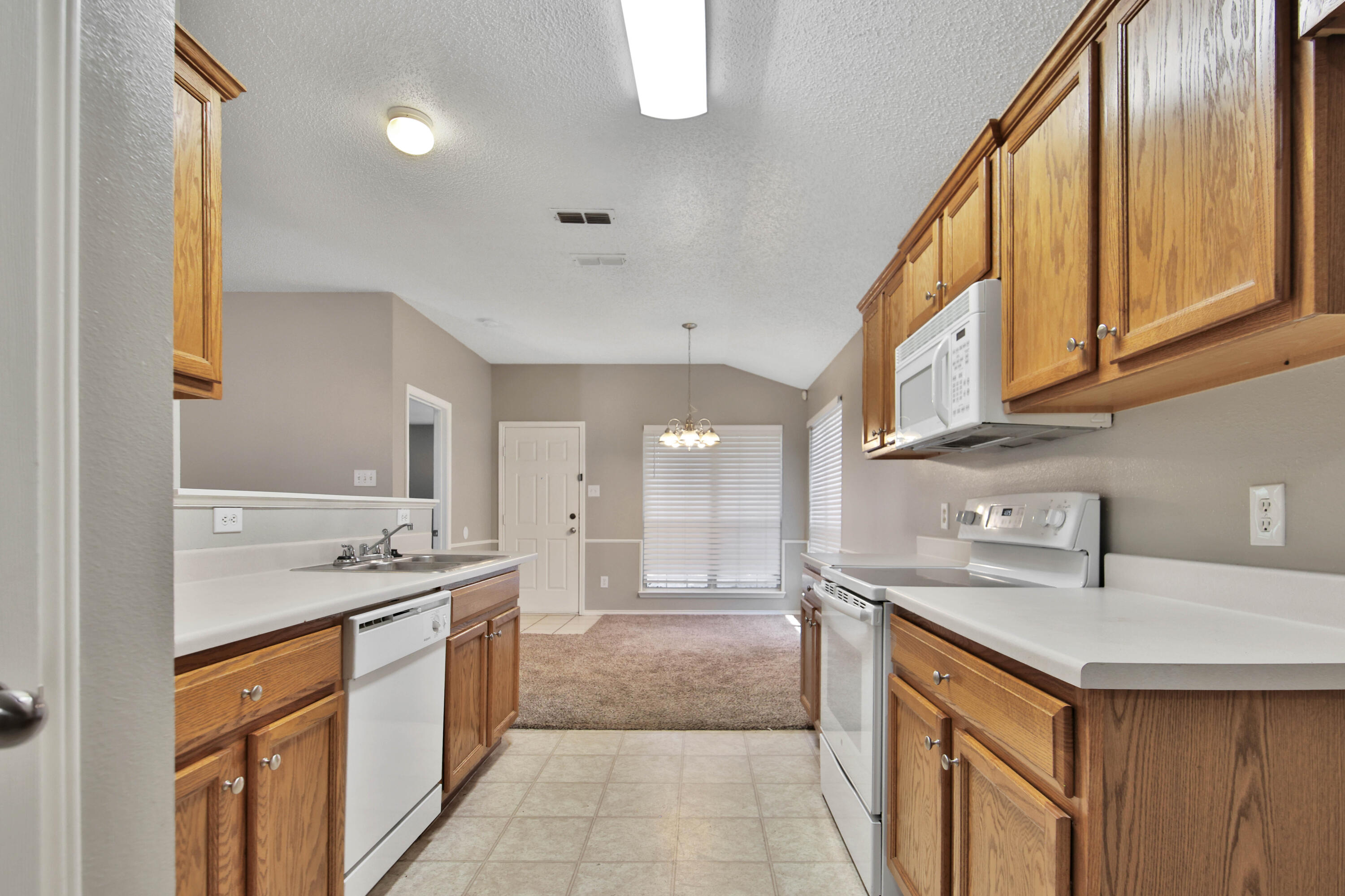 6508 86th Street Lubbock, TX 79424 - Photo 21 of 32 IMG_4388