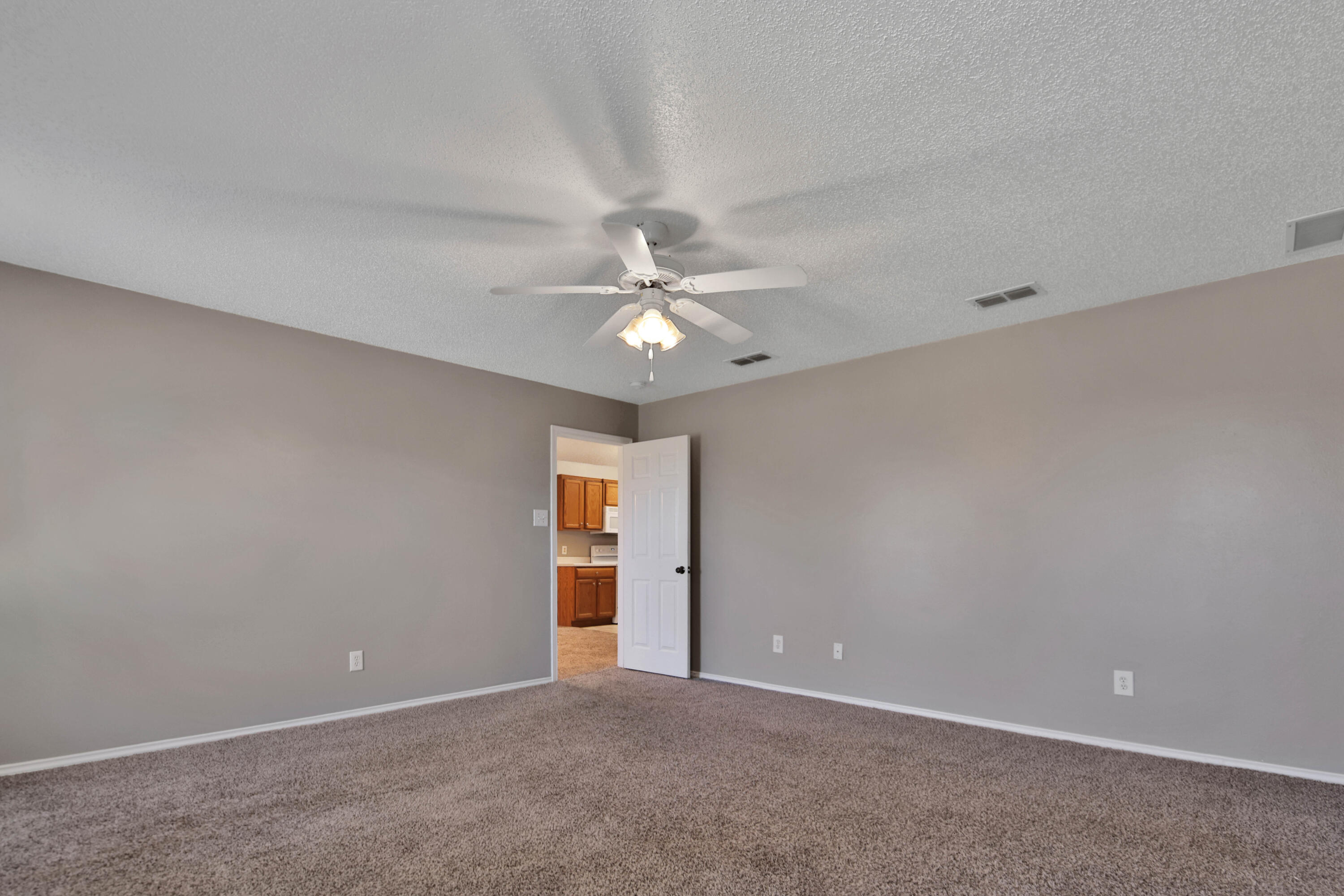 6508 86th Street Lubbock, TX 79424 - Photo 25 of 32 IMG_4392