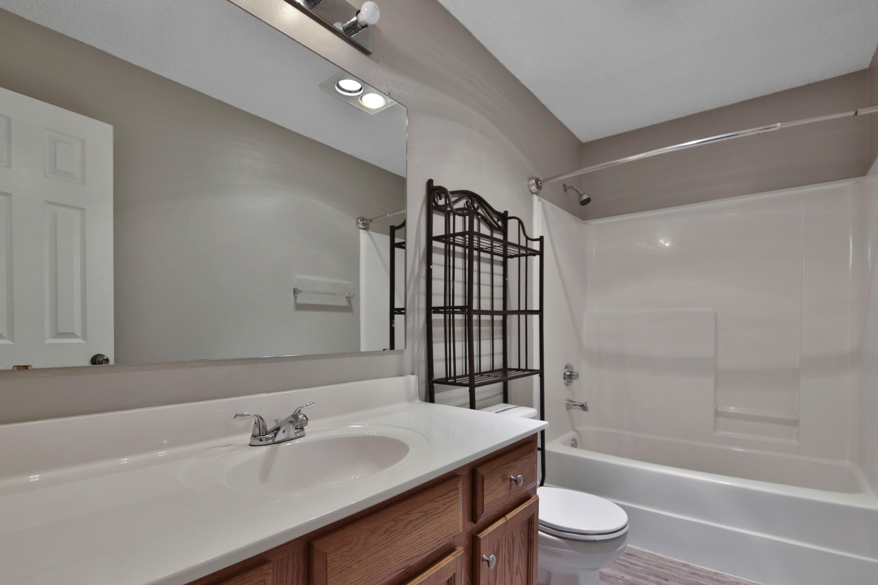 6508 86th Street Lubbock, TX 79424 - Photo 9 of 32 IMG_4376