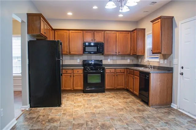 $2,295 | 444 Crestmont Lane, Canton, GA 30114