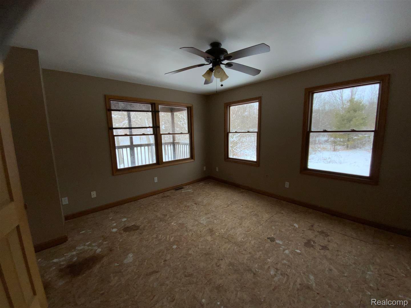5268 Knoll Road Capac, MI 48014 - Photo 6 of 34 Gallery Image 6