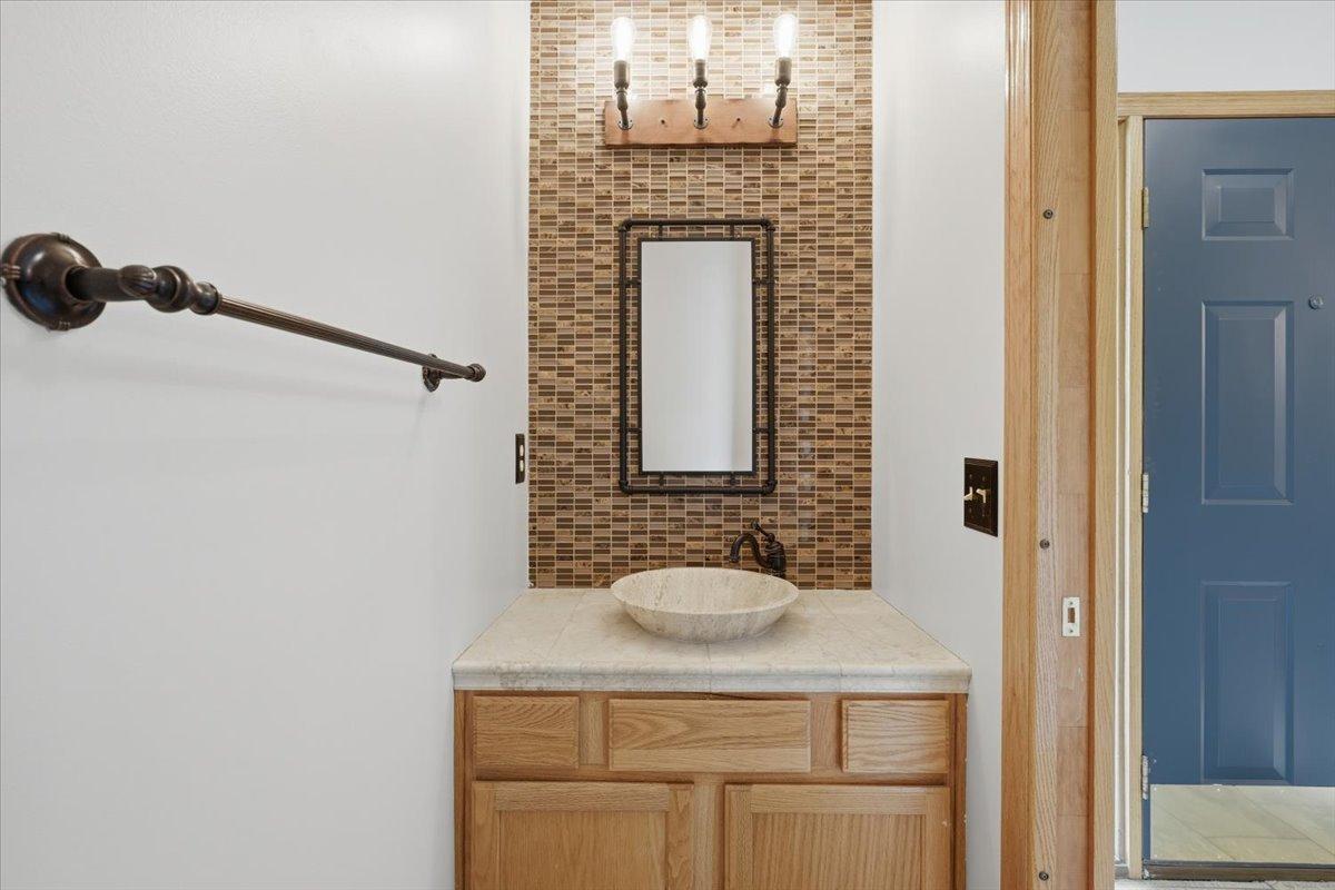 13 Cliff Ridge Court Hudson, WI 54016 - Photo 23 of 37