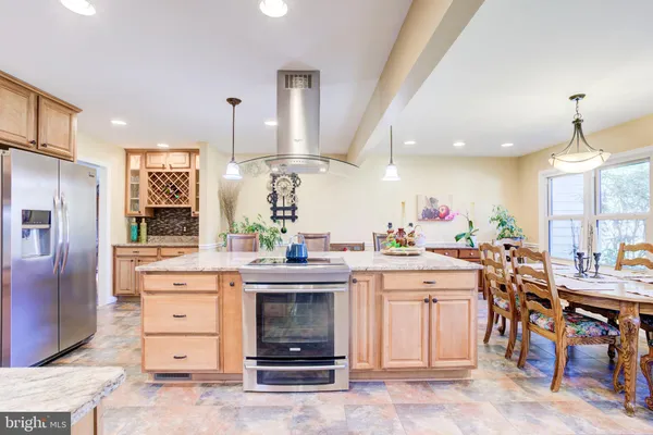 $629,900 | 11995 Cornwell Drive, Manassas, VA 20112