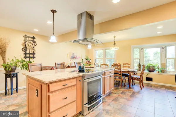 $629,900 | 11995 Cornwell Drive, Manassas, VA 20112