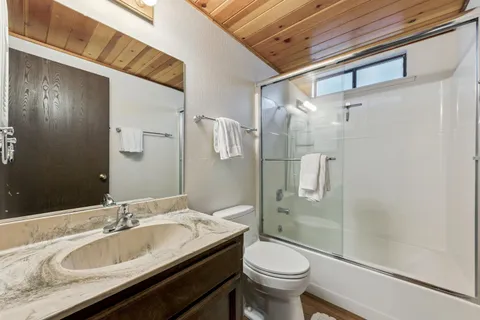$865,000 | 11933 Chamonix Road, Truckee, CA 96161