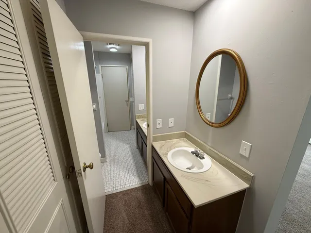 $134,900 | 10301 Cedar Lk Road South, Unit 102, Hopkins, MN 55305